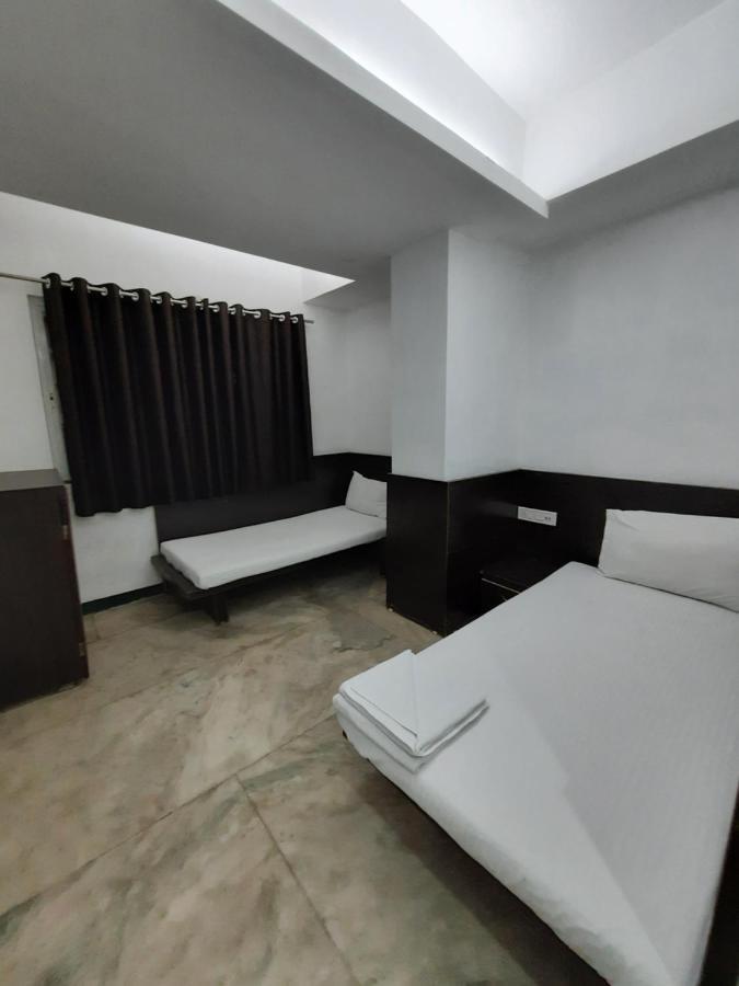 Hotel Grand Suites Indore Exteriör bild