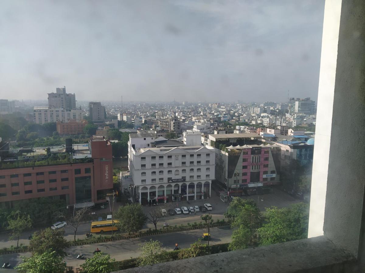 Hotel Grand Suites Indore Exteriör bild